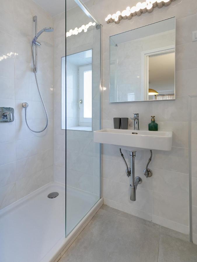 Stylish Studio Apartment By Irundo Ρόβινι Εξωτερικό φωτογραφία
